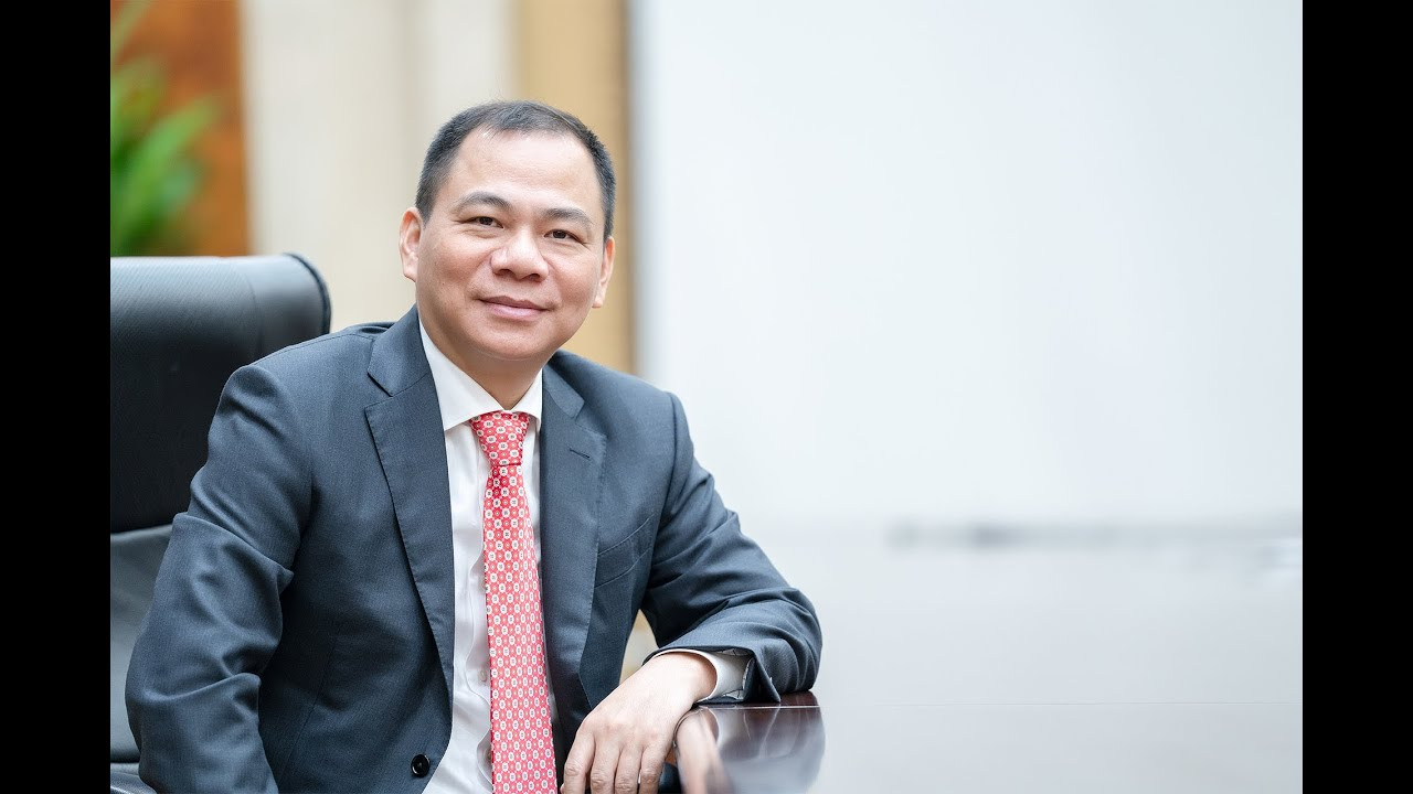 Hàng xóm bên trái cấm sửa nhà ban ngày, hàng xóm bên phải cấm làm ban đêm